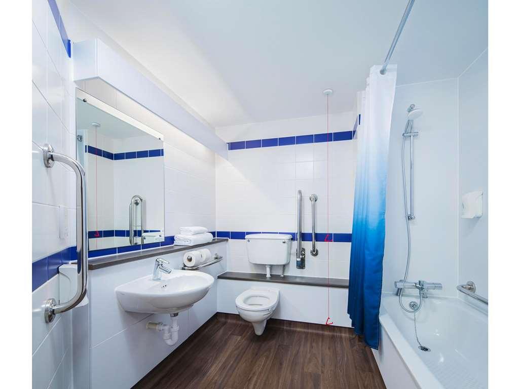 Travelodge Preston Central Δωμάτιο φωτογραφία