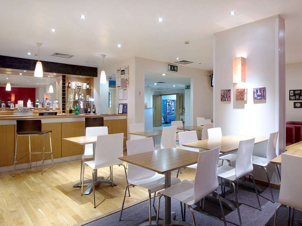 Travelodge Preston Central Εστιατόριο φωτογραφία